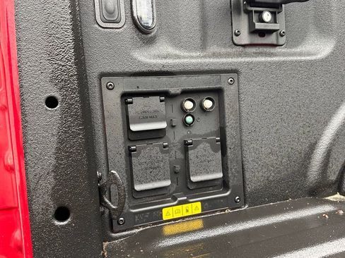 Used 2022 Ford F150 Lightning Lariat w/ Equipment Group 511A High image 17