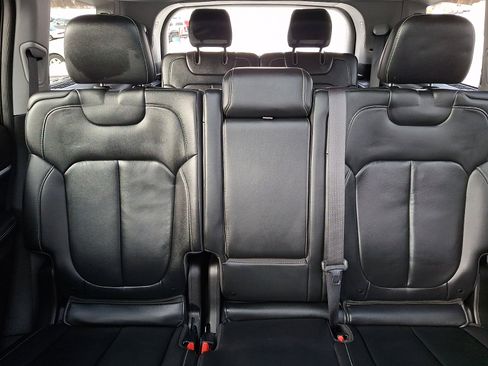 Used 2022 Jeep Grand Cherokee L Limited image 19