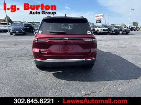 Used 2023 Jeep Grand Cherokee 4WD 4xe image 4