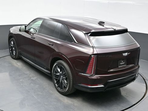 New 2025 Cadillac Escalade IQ Sport 2 w/ LPO, ONYX Package image 29