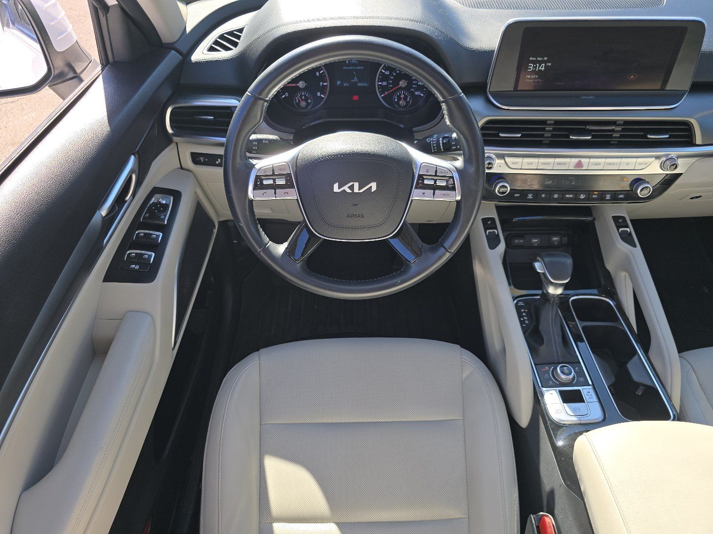 Used 2022 Kia Telluride S AWD/4WD image 25