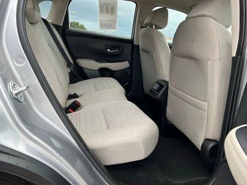 Used 2024 Honda HR-V LX image 27