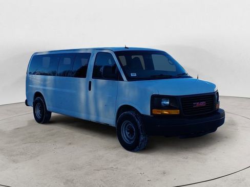 Used 2015 GMC Savana 3500 LS RWD image 4