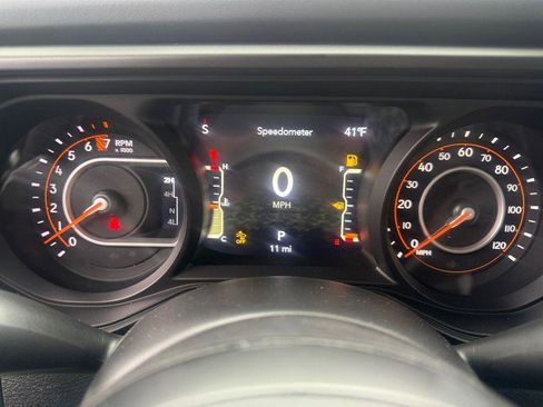 New 2026 Jeep Gladiator Sport AWD/4WD image 8