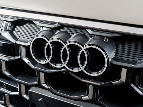 Used 2025 Audi SQ7 Premium Plus image 24