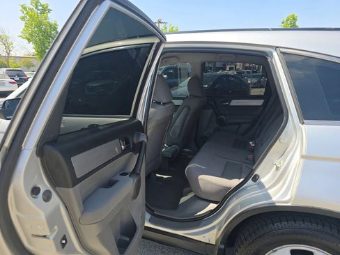 Used 2010 Honda CR-V LX image 11