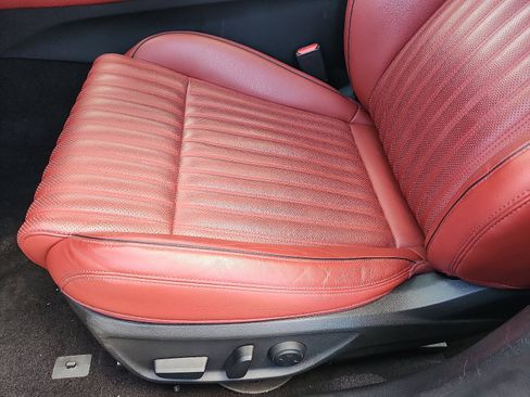 Used 2023 Genesis G70 2.0T w/ Sport Prestige Package image 24