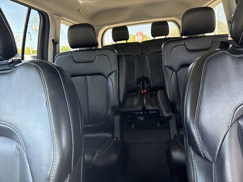 Used 2021 Jeep Grand Cherokee L Limited image 43