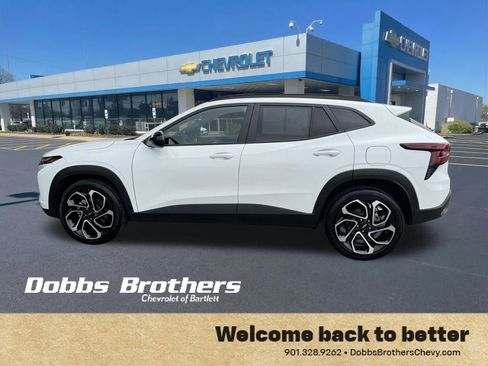 Certified 2024 Chevrolet Trax RS w/ Sunroof Package FWD image 4
