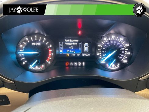 Used 2016 Ford Fusion SE FWD image 14