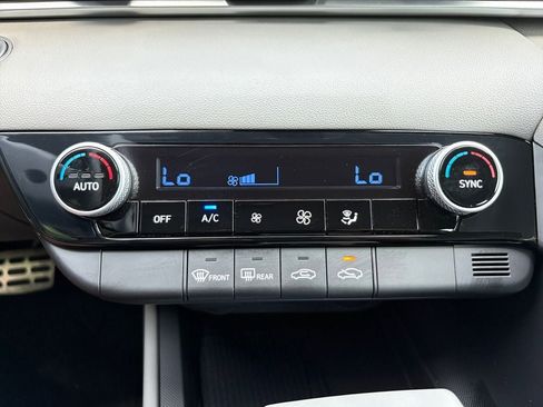 New 2025 Hyundai Elantra Sport image 23