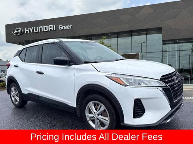 Used 2022 Nissan Kicks S FWD image 1