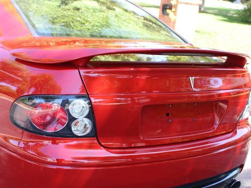 Used 2006 Pontiac GTO image 38