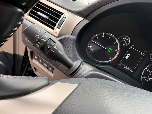 Used 2021 Lexus GX 460 Premium image 27