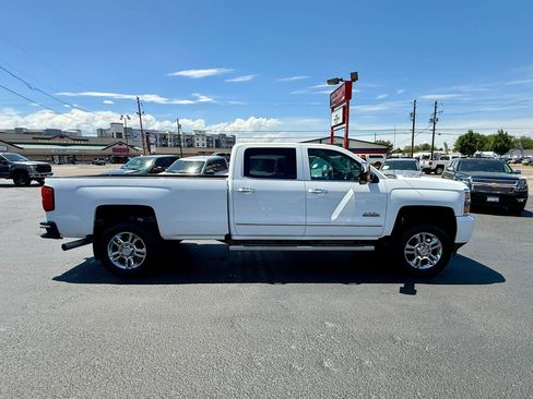 Used 2015 Chevrolet Silverado 2500 High Country w/ Duramax Plus Package AWD/4WD image 6