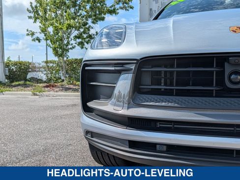 Used 2025 Porsche Macan Turbo AWD/4WD image 10