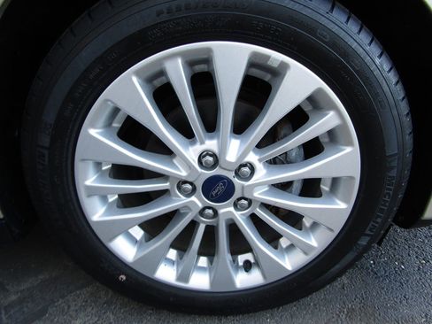 Used 2017 Ford C-MAX SE image 32