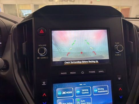 Used 2024 Subaru Crosstrek 2.0i image 8