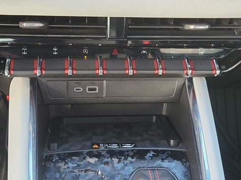 Certified 2023 GMC Canyon AT4X image 35