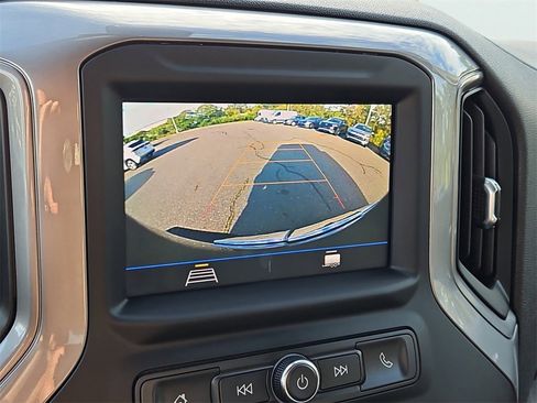 Used 2022 Chevrolet Silverado 1500 Custom Trail Boss w/ Safety Confidence Package image 16