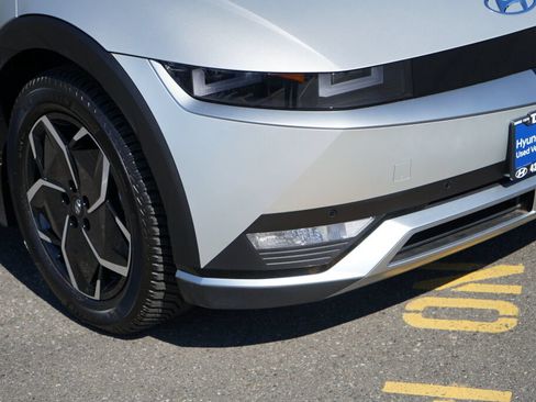 Certified 2024 Hyundai Ioniq 5 SEL AWD/4WD image 9