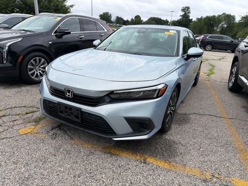 Used 2023 Honda Civic EX image 8