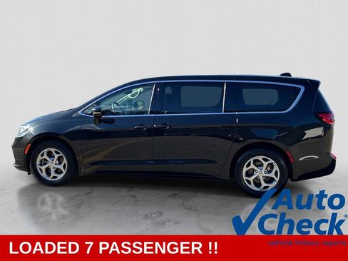 Used 2024 Chrysler Pacifica Limited FWD image 4