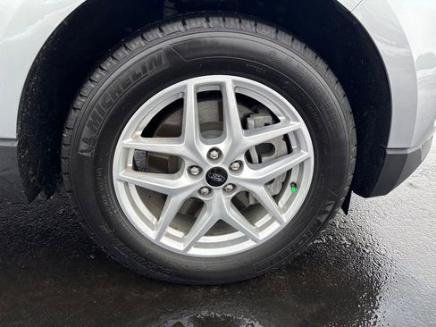 Used 2024 Ford Edge SEL w/ Convenience Package image 29