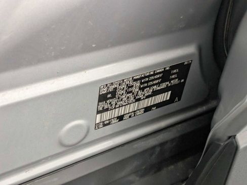 Used 2024 Toyota RAV4 LE AWD/4WD image 35