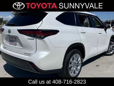 Used 2024 Toyota Highlander Limited AWD/4WD image 2
