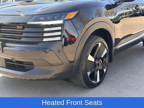 Used 2025 Nissan Kicks SR w/ SR Premium Package image 9