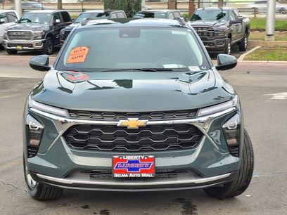 New 2026 Chevrolet Trax LT w/ Driver Confidence Package