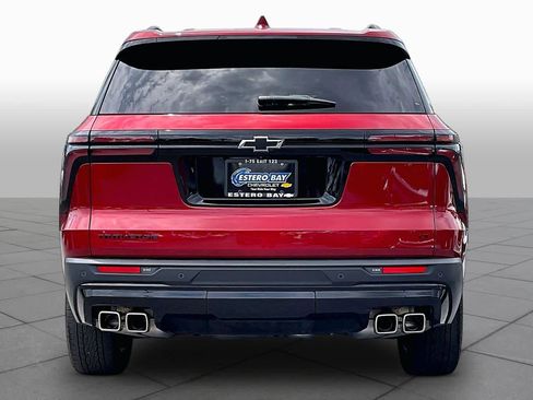 Used 2024 Chevrolet Traverse LT w/ Midnight/Sport Edition FWD image 5