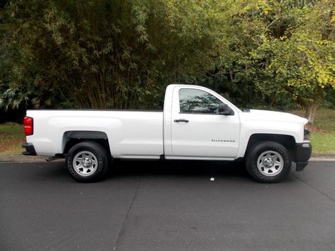Used 2017 Chevrolet Silverado 1500 W/T image 11