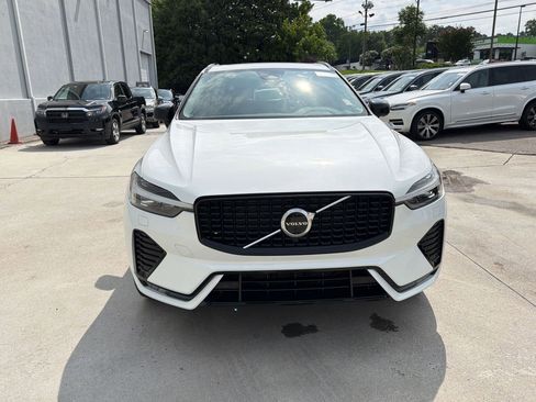 Used 2023 Volvo XC60 B5 Plus w/ Climate Package AWD/4WD image 6