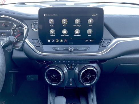 Used 2025 Chevrolet Blazer LT w/ Convenience Package image 13