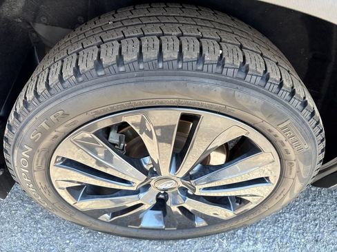 Used 2022 Subaru Ascent Onyx Edition AWD/4WD image 35