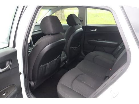 Used 2017 Kia Optima LX FWD image 6