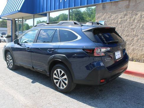 Used 2023 Subaru Outback Premium w/ Popular Package #1 AWD/4WD image 4
