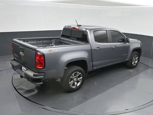 Used 2020 Chevrolet Colorado Z71 AWD/4WD image 37