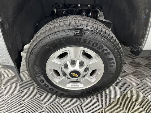 Used 2019 Chevrolet Silverado 2500 LT w/ LT Convenience Package AWD/4WD image 11