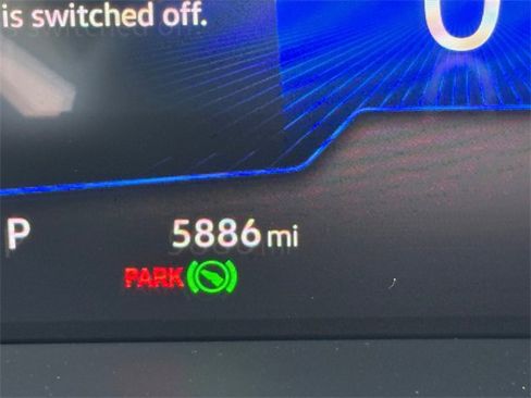 Used 2024 Volkswagen Taos SE image 20