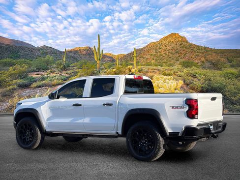 Used 2026 Chevrolet Colorado Trail Boss AWD/4WD image 8