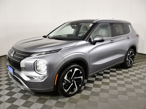 Used 2024 Mitsubishi Outlander SEL AWD/4WD image 10