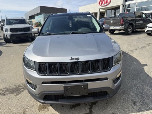 Used 2019 Jeep Compass Altitude image 2