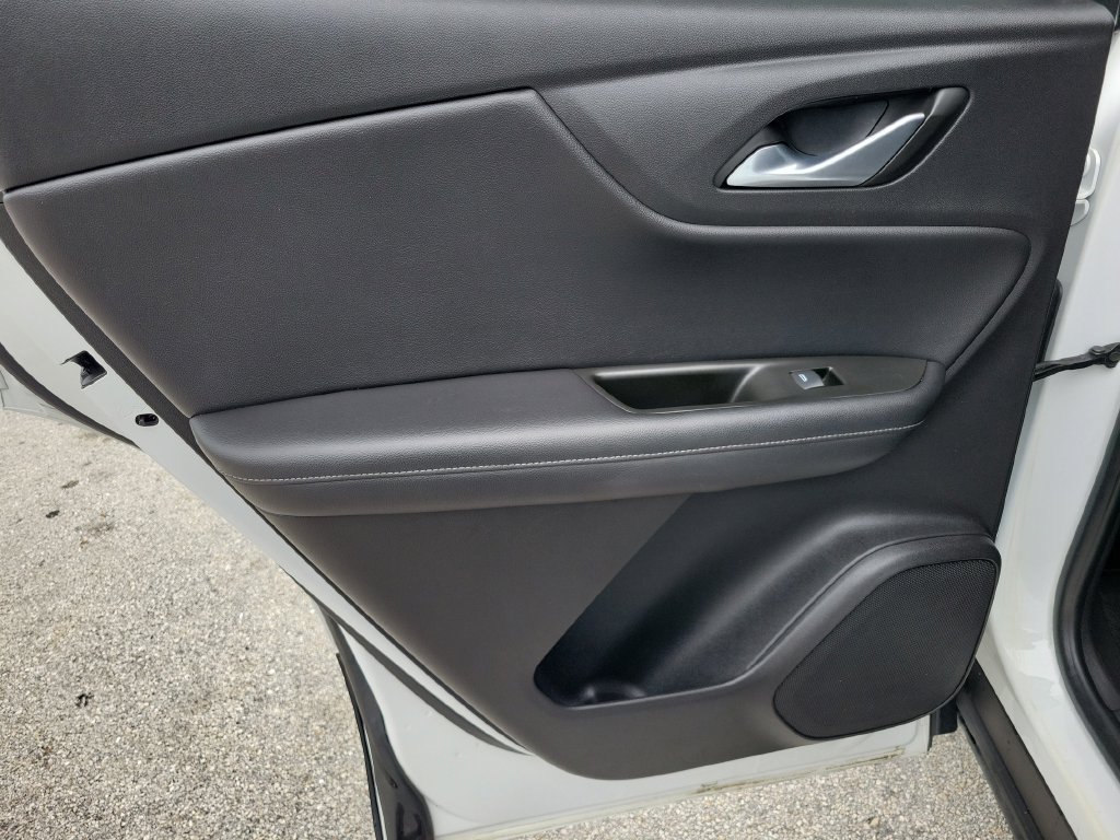 Used 2021 Chevrolet Blazer LT FWD image 18