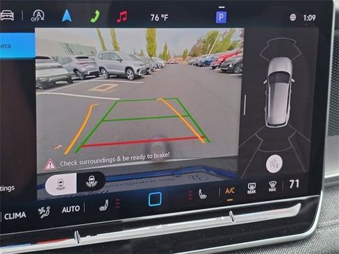 New 2025 Volkswagen Tiguan S AWD/4WD image 4