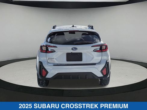 Certified 2025 Subaru Crosstrek 2.0i Premium image 5