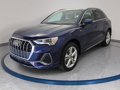 Used 2024 Audi Q3 2.0T Premium Plus image 1