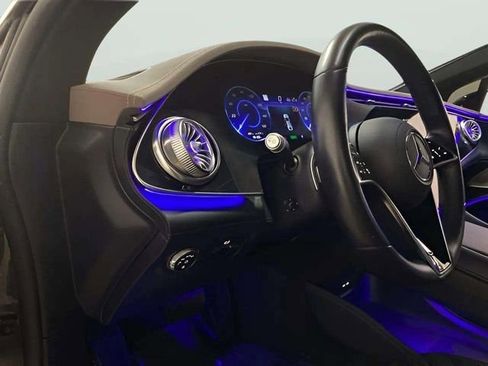 Used 2023 Mercedes-Benz EQS 580 580 4MATIC image 35